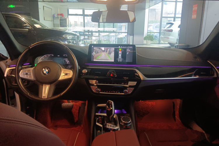 宝马5系 2022款 改款二 525Li M运动套装中控内饰12