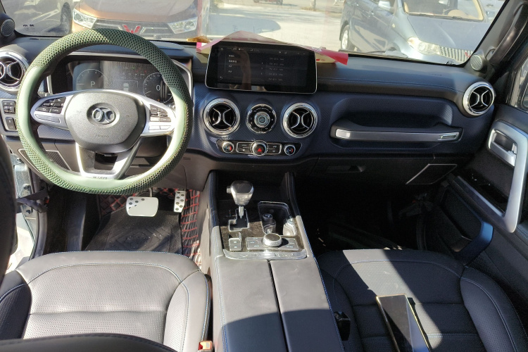 北京BJ40 2019款 2.3T 自动四驱城市猎人版尊享型 国VI中控内饰12