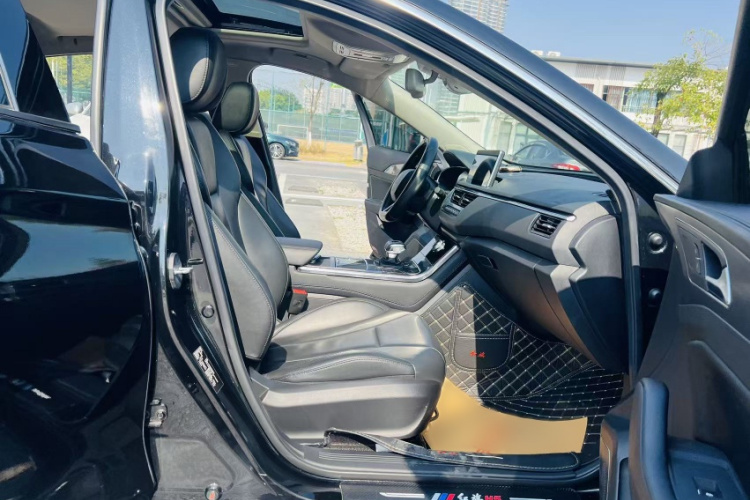 红旗H5 2020款 1.8T 自动智联旗韵版局部细节41