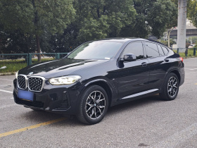 宝马X4 2022款 xDrive 25i M运动套装