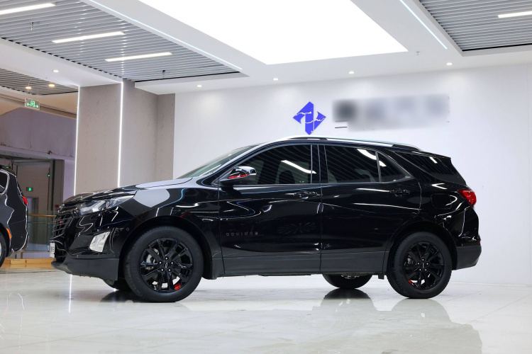 雪佛兰 探界者 2019款 Redline 550T 自动四驱捍界版RS 国VI车身外观6002