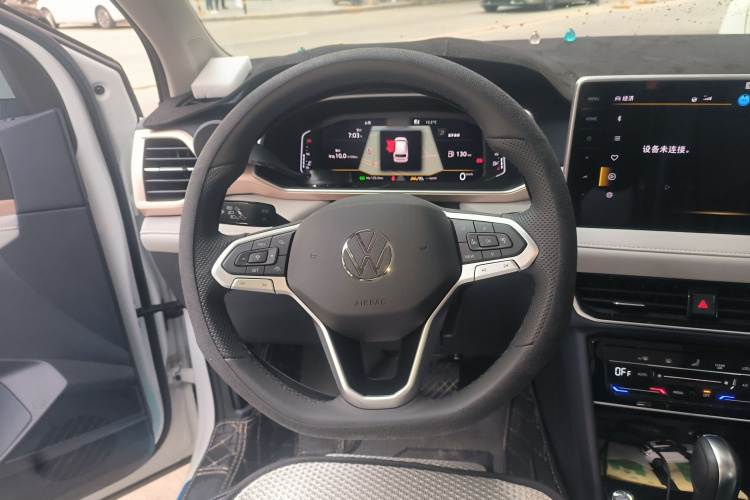 大众 途岳 2024款 300TSI 两驱满月版中控内饰13