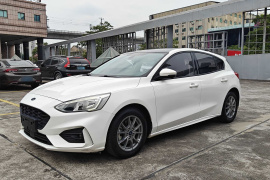 福特 福克斯 2020款 两厢 EcoBoost 180 自动锋潮型