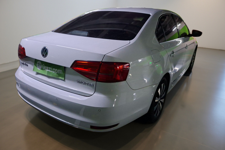 大众 速腾 2017款 1.6L 自动舒适型车身外观7