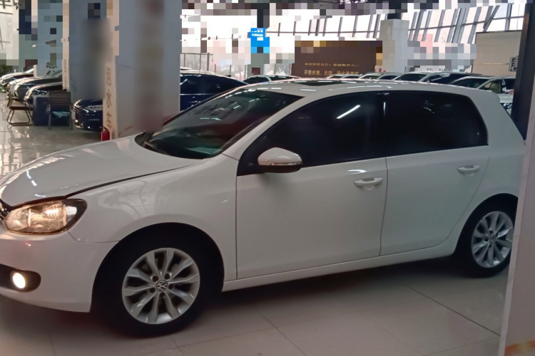 大众 高尔夫 2012款 1.6 自动舒适型车身外观4