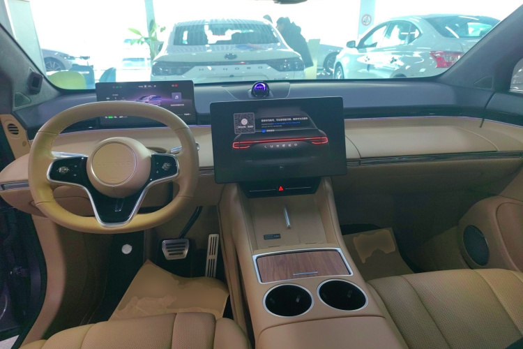 鸿蒙智行 智界R7 2024款 纯电 667km Pro中控内饰12