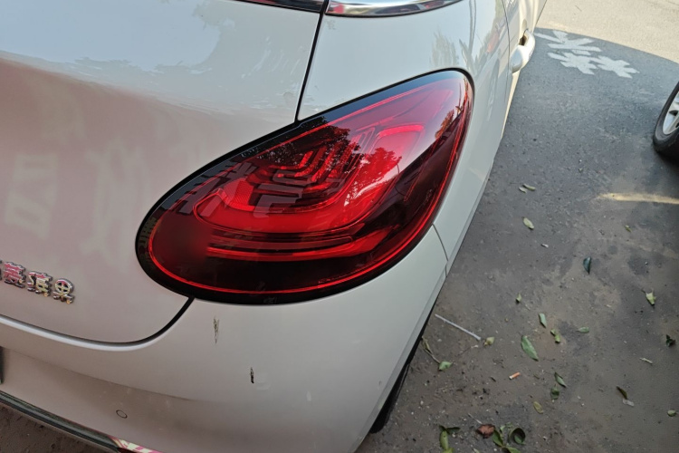 五菱汽车 五菱缤果 2024款 333km 悦享款车身外观9