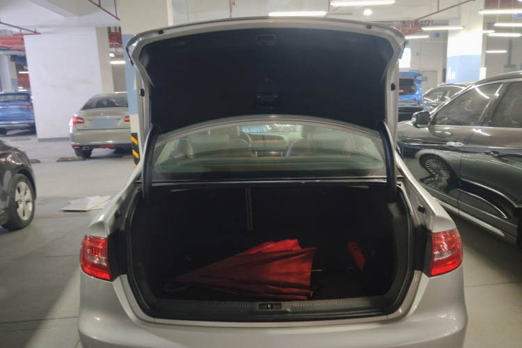 奥迪A4L 2015款 35 TFSI 自动豪华型局部细节23