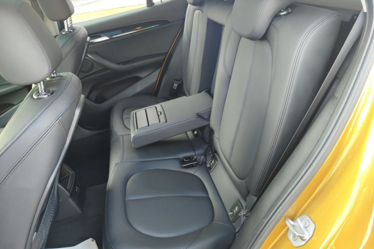 宝马X2(进口) 2019款 sDrive20i M越野套装 国VI中控内饰21