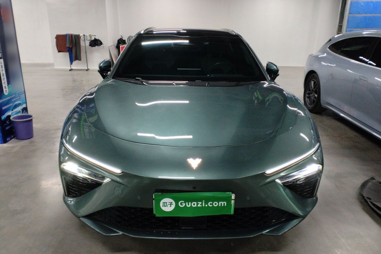 哪吒汽车 哪吒S猎装 2024款 增程300 标准版车身外观2