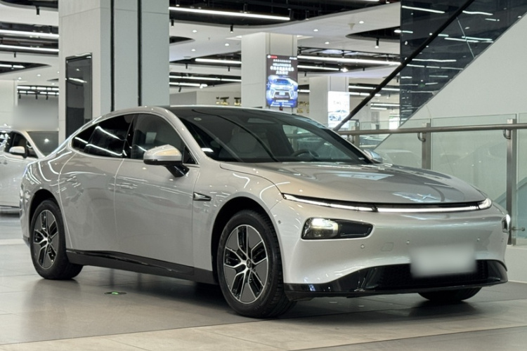 小鹏P7 2023款 P7i 702 Max车身外观6003