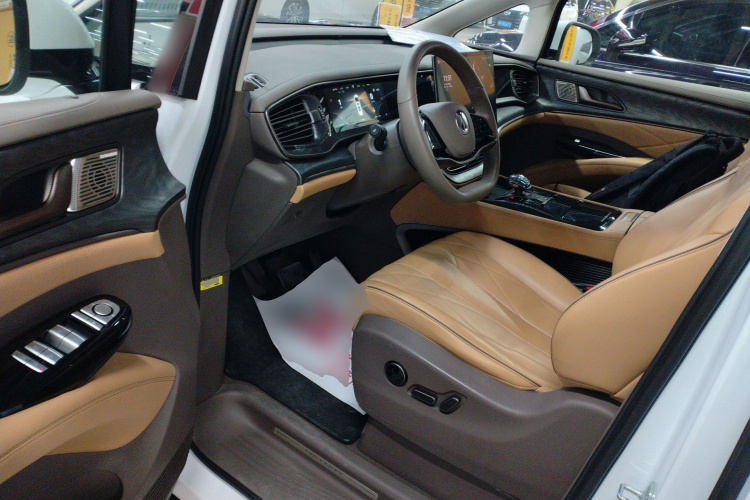 腾势D9 2022款 DM-i 1040 尊贵型中控内饰20