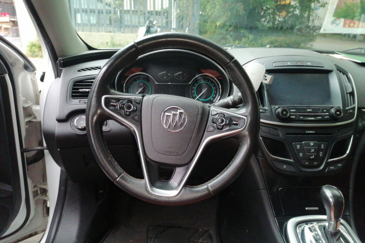 别克 君威 2015款 GS 2.0T 豪情运动版局部细节13