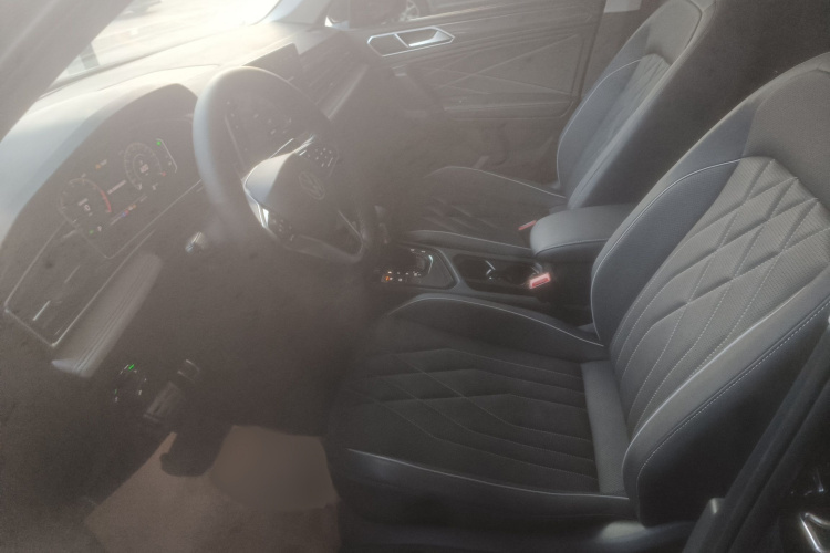 大众 途观L 2023款 330TSI 自动两驱R-Line越享版局部细节19