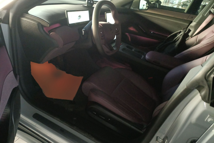 蔚来ET5 2024款 75kWh中控内饰7003