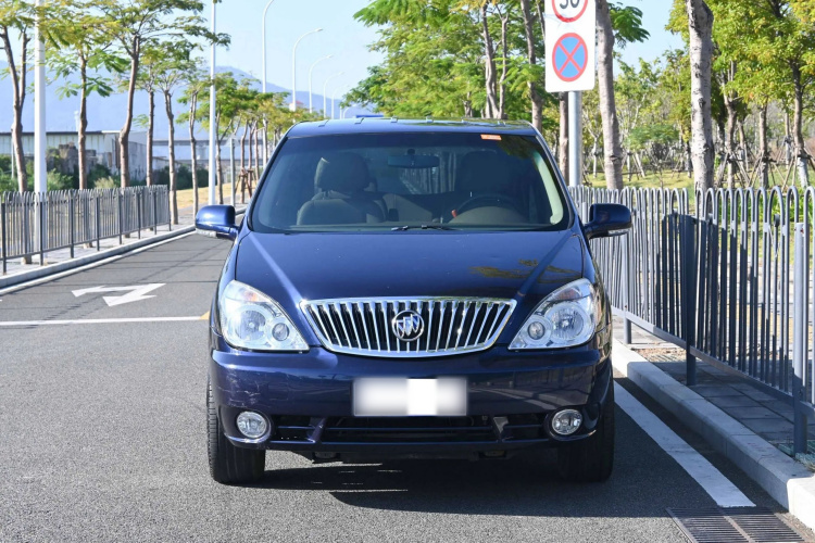 别克GL8 2014款 2.4L 经典版车身外观6001