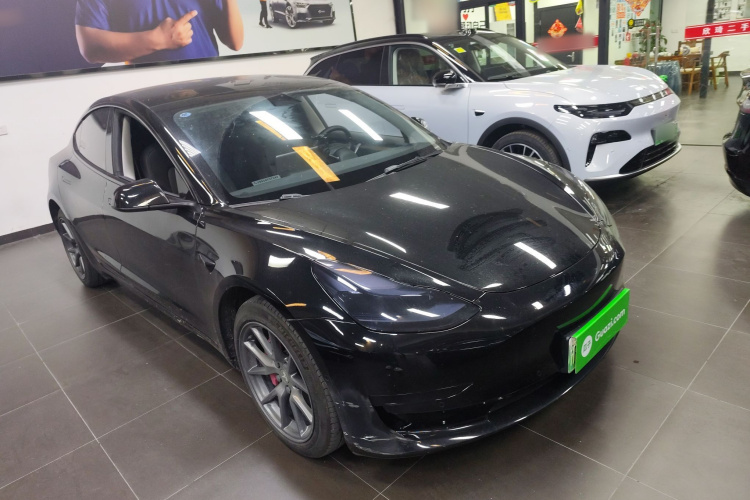 特斯拉 Model 3 2022款 后轮驱动版车身外观3