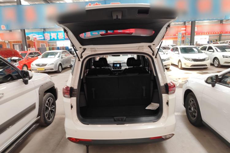 宝骏360 2019款 1.5L CVT精英型 国VI局部细节23