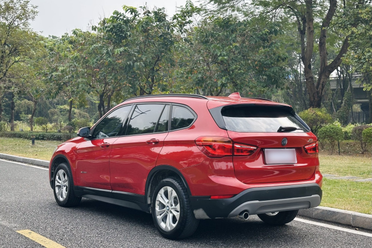 宝马X1 2016款 sDrive18Li 尊享型车身外观6004