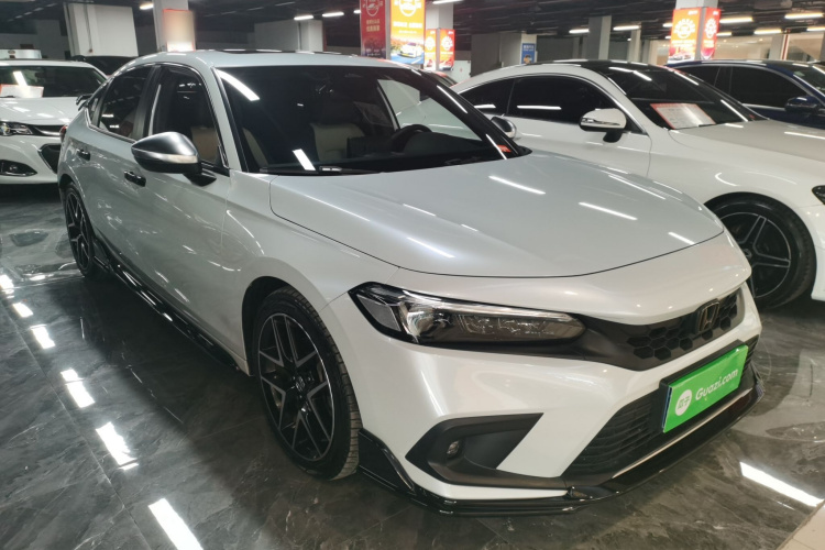 本田 思域 2023款 HATCHBACK 2.0L e:HEV 极控版车身外观3