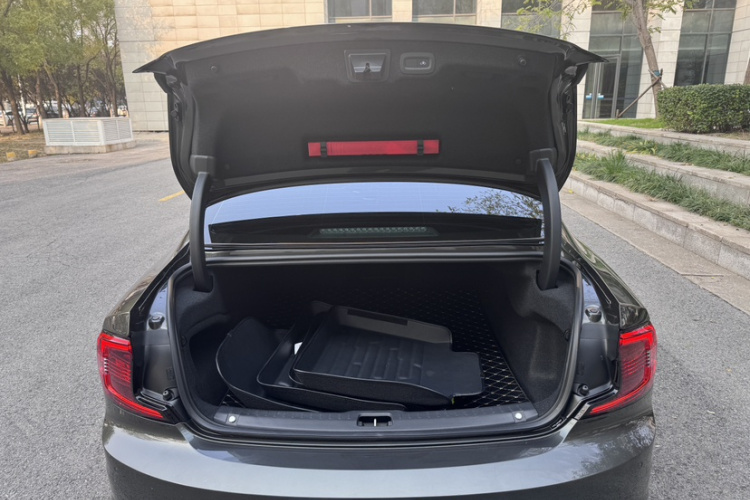 沃尔沃S90 2021款 B5 智远豪华版中控内饰7005