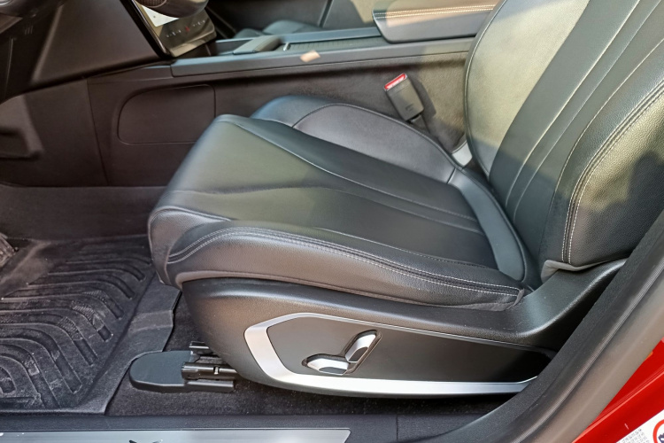 小鹏G3 2020款 520i 悦享版中控内饰7004