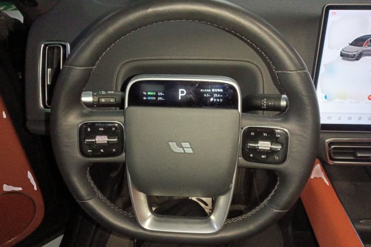 理想汽车 理想L8 2023款 Pro中控内饰13