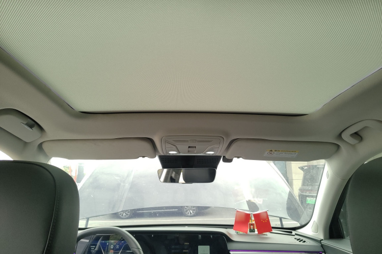 红旗HS5 2025款 2.0T 两驱玄影版中控内饰22