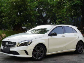 奔驰A级(进口) 2017款 改款 A 200 动感型