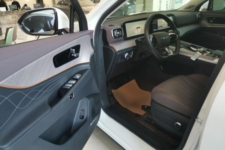 奇瑞 风云T10 2024款 210 奢享版中控内饰7003