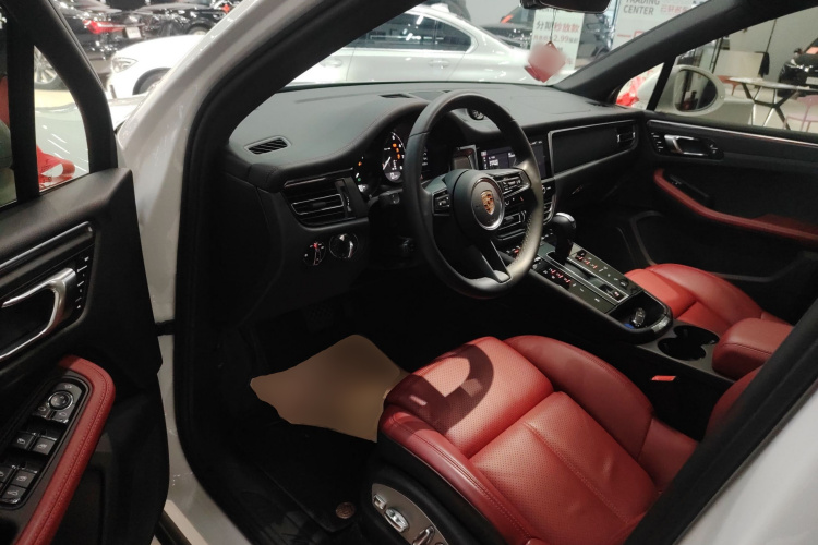 保时捷 2024款 Macan 2.0T中控内饰19