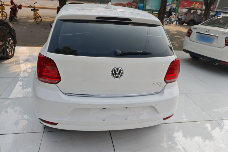 大众 Polo 2014款 1.4L 手动风尚版车身外观6