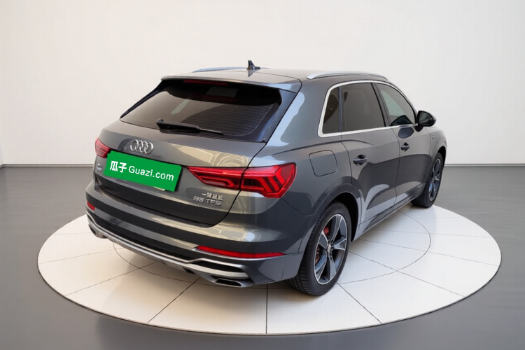 奥迪Q3 2022款 35 TFSI 时尚动感型车身外观7