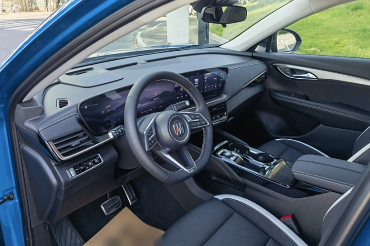 别克 2024款 昂科威S  25T 炫黑风尚版中控内饰7002