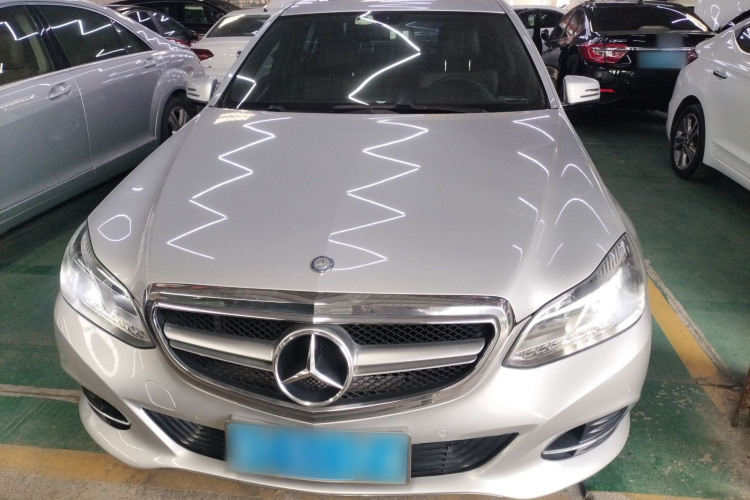 奔驰E级 2015款 E 200 L车身外观2