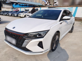 东风风神 奕炫MAX 2023款 1.5T 超能型爸版