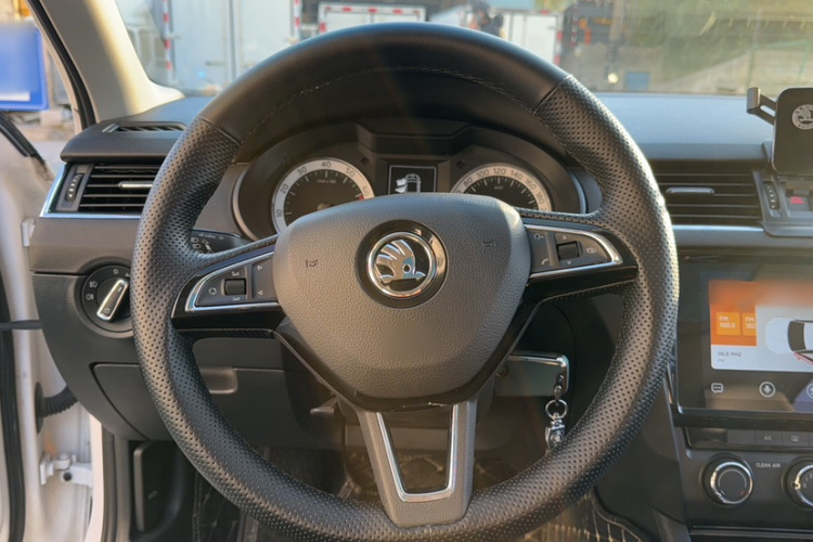 斯柯达 明锐 2019款 1.5L 自动智行豪华版 国VI局部细节13