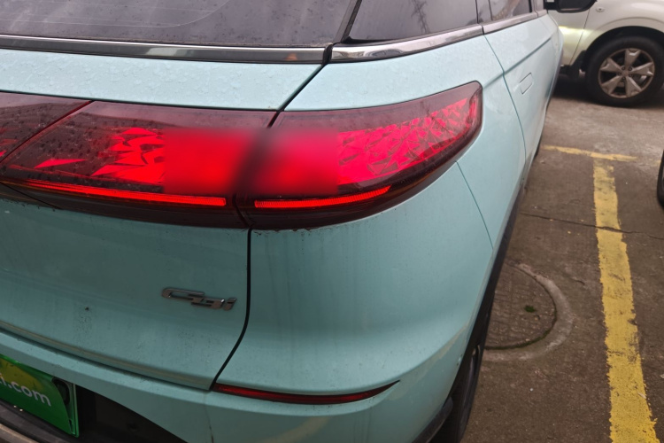 小鹏G3 2022款 G3i 520N+车身外观6006