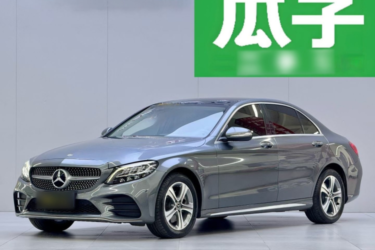 奔驰C级 2019款 C 260 L 运动版车身外观1