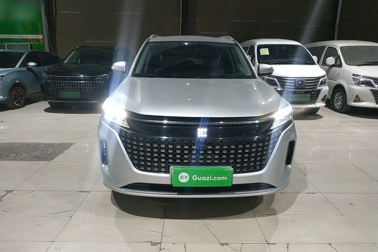 蓝电E5 2023款 1.5L DE-i 100KM畅享型 5座车身外观6001