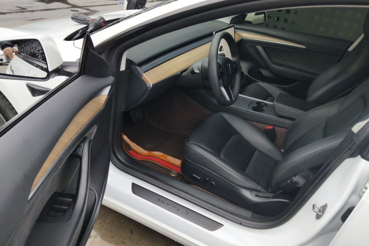 特斯拉 Model 3 2021款 标准续航后驱升级版中控内饰20
