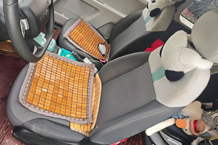 长安启源 长安Lumin 2023款 301km 蜜沁款中控内饰19