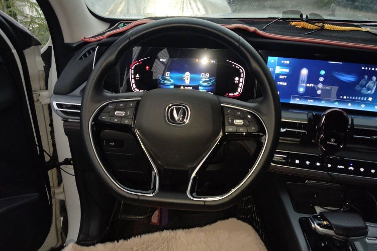 长安CS75 PLUS 2021款 2.0T 自动领航型局部细节13