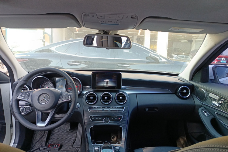 奔驰C级 2016款 C 200 L 运动型中控内饰12