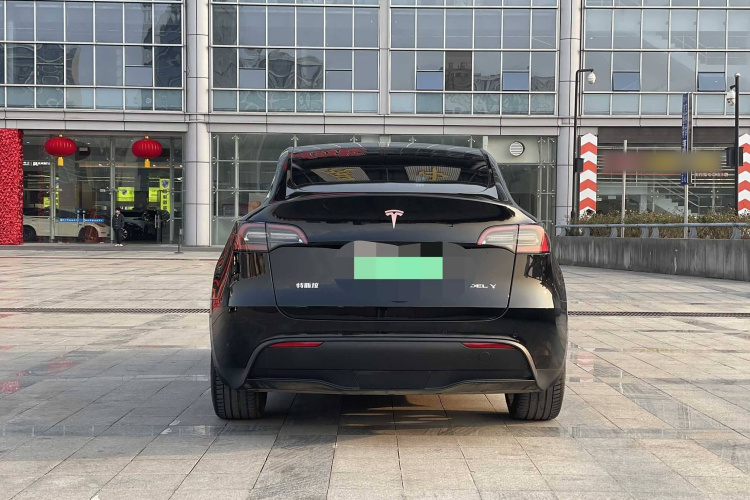 特斯拉 Model Y 2021款 标准续航后驱版车身外观6004