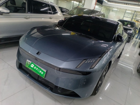 领克Z10 2024款 95kWh 702km四驱智驾Ultra