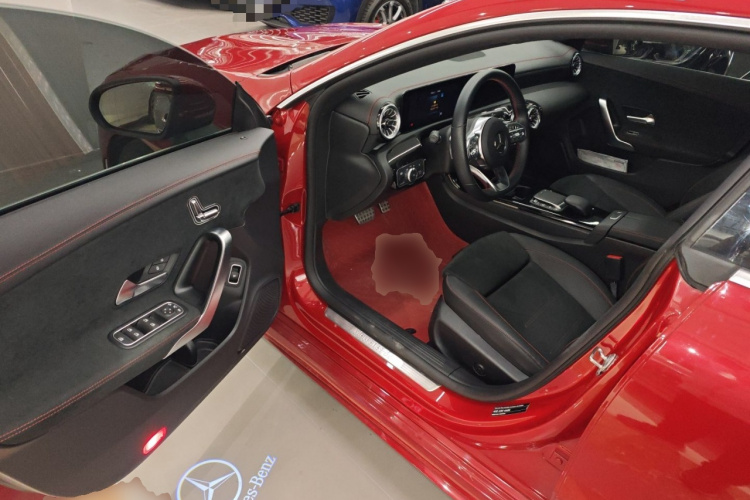 奔驰CLA 2022款 改款 CLA 200中控内饰7003