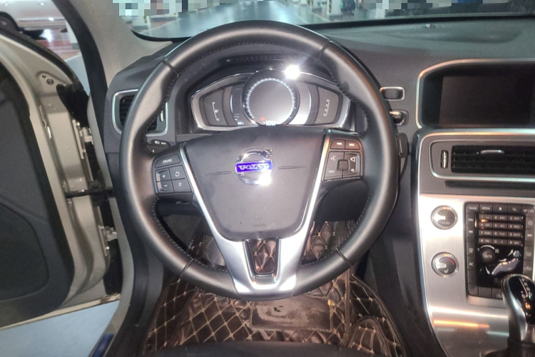 沃尔沃S60 2018款 S60L T4 智远版局部细节13