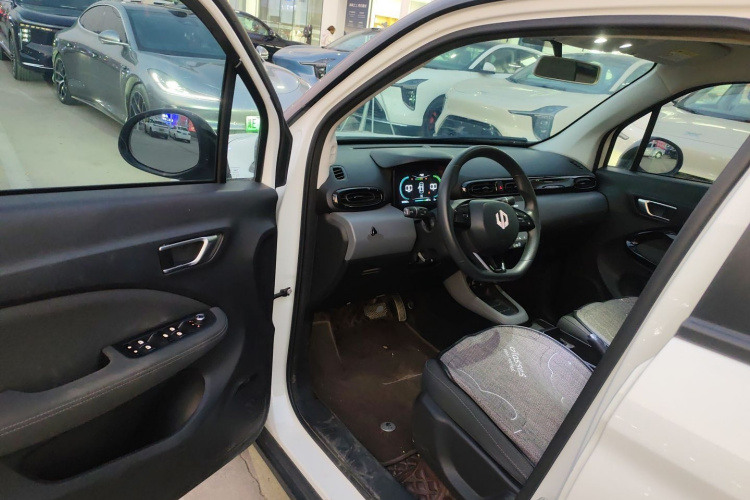 零跑汽车 零跑T03 2021款 400舒适版中控内饰20