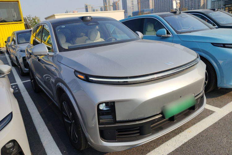 理想汽车 理想L8 2024款 Max车身外观3